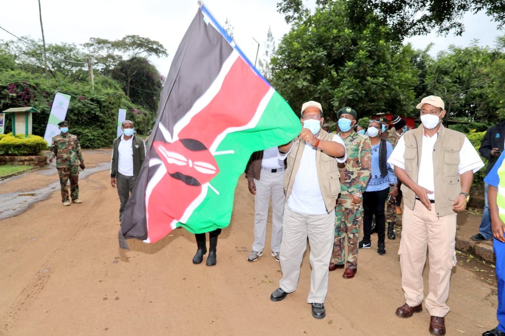 Environment_Ke's tweet photo. Happening now Environment and Forestry Cabinet Secretary Keriako Tobiko arrives at City Park for Desertification and Drought Day celebrations #FoodFeedFiber #DesertificationDay #WDCD2020 https://t.co/UJRIh06jy2