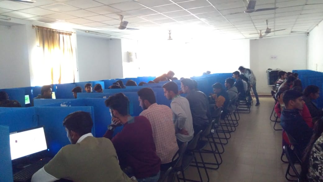 MitrcElectrical's tweet photo. Year In Review: A Training was organized for 6th Sem Students by Electrical Department of MITRC on "PLC, SCADA  and Variable Frequency Drive(VFD)" in Which Students Participated and gained knowledge. https://t.co/b9w0mS16fS