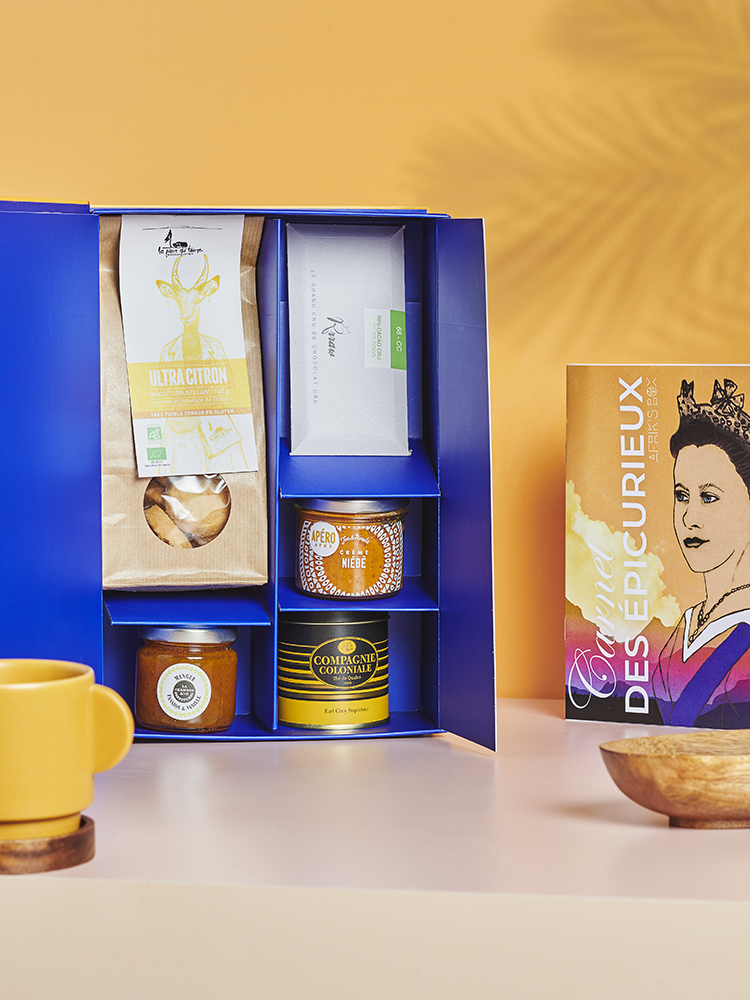 AfriksBox's tweet image. Pour votre plus grand réconfort, AFRIK'S BOX déniche pour vous des saveurs gourmandes et insolites. Venez découvrir la merveilleuse histoire à savourer de ce premier coffret @afriksbox 

#gourmet #histoire #Afrique #ElizabethII #coffretcadeau #art