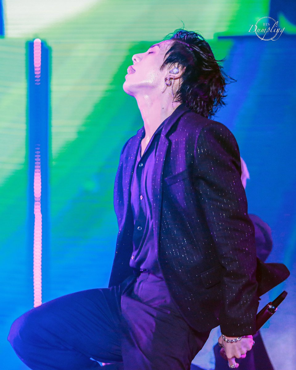 IDK WHAT IS BREATHING....