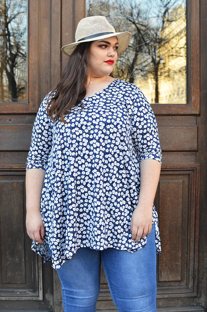 LiliLaTigressee's tweet image. otre tunique KATY est la pièce maîtresse de la collection LILI LA TIGRESSE PLUS SIZE , elle s’adapte à toutes les morphologies, elle est dotée d’une matière ultra confortable en élasthane avec un touché peau de pêche et ses déclinaisons sont infinies !  #modeinclusive  #plussize