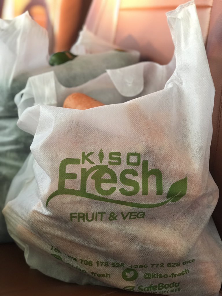 Kiso_fresh's tweet photo. Some of y’alls livers are thankful for the lockdown seeing as bi parte after parte are on hold 😅. Naye DYK that eating carrots helps you restore regular function of the liver? #WednesdayWisdom. #OrderKisoFresh on @safeboda and get that liver working again. #HealthyLiving https://t.co/zQIII1TpqH