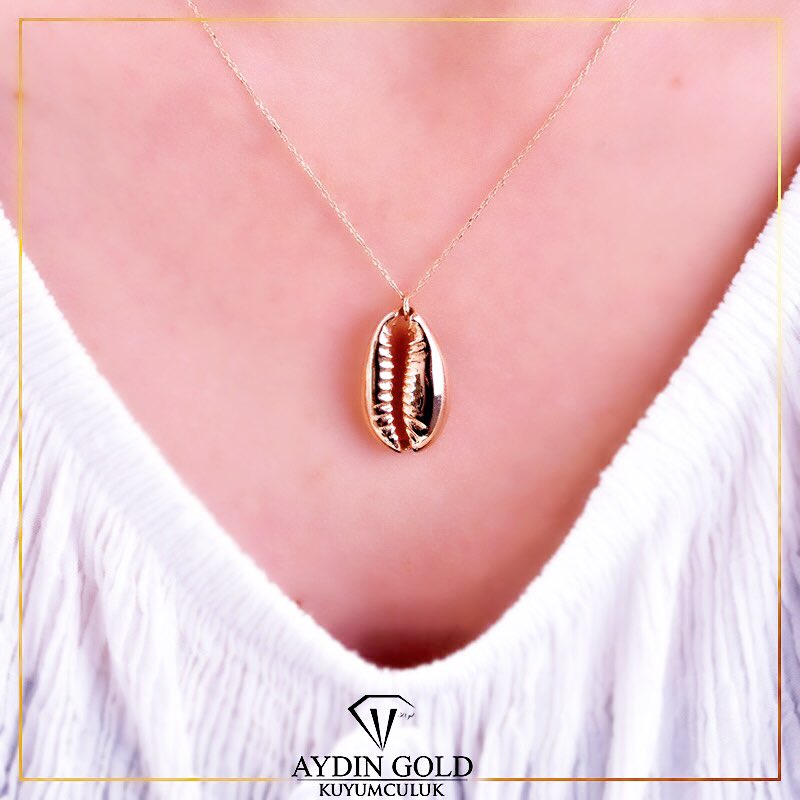 ayd_gold's tweet photo. Yaz trendini sen biliyorsun. 
✨
You know the summer trend.
💫Aydın Gold Kuyumculuk 💫
#aydingoldkuyumculuk #aydıngoldkuyumculuk #aydingoldkurumsal #aydingoldcomtr #takı #mücevher #ışıltılı #jewellery #jewellerydesign #gold #diamond #tasarım #jewelry #fashionjewelrytrends https://t.co/XN6XwtIQIH