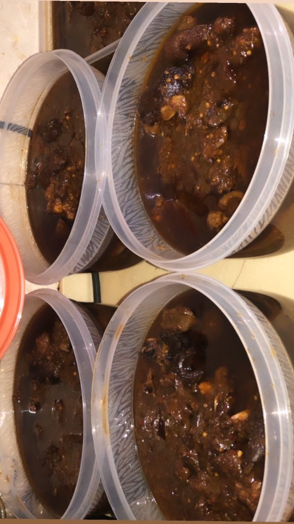 OfadaXpress's tweet photo. Get as low as 3,000 naira only.
It’s a cosy day don’t stress yourself to cook! Just call and we deliver to you. Place your orders now ! Assorted Ofada sauce and rice with any add on protein of your choice.
Please RT ☺️
#ayamashe #ofadasauce #treatyourself #wednesdaymorning https://t.co/pKVcxbc8Sy