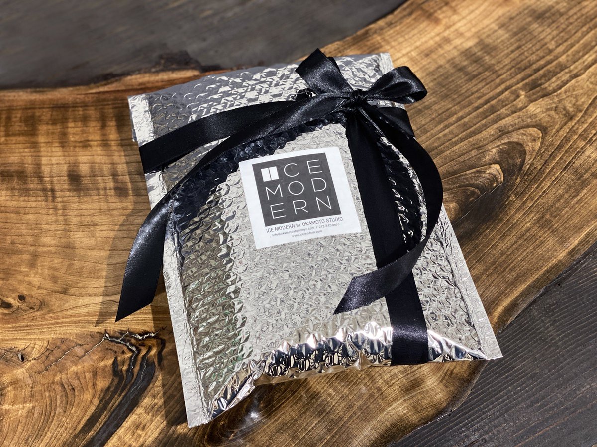 Father’s Day Message Ice Cubes Gift Set available on icemodern.com.

#FathersDayGifts #fathersdaygiftideas #personalizedgift #fathersday #giftideas