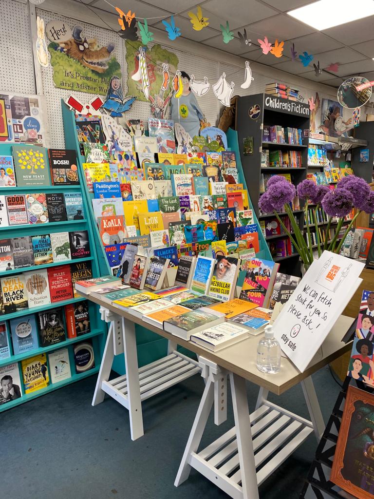 My favorite shop in #crystalpalace is open for business! Read books, buy cards! Fathers day is coming! booksellercrow.co.uk; @booksellercrow @Swimble @KarenTomMcLeod