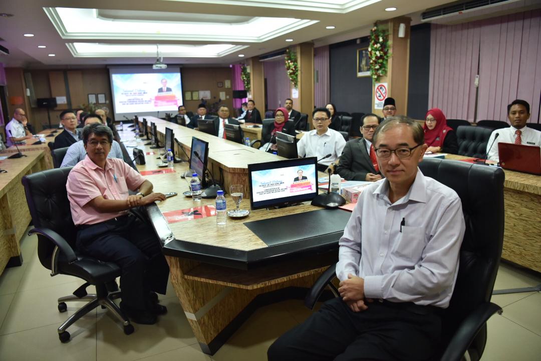 DrMahHS's tweet photo. Saya ingin mengucapkan terima kasih kepada  Dr. Mohd Azam Bin Ahmad serta semua warga Jabatan Pendidikan Negeri Melaka kerana begitu gigih dalam melestarikan sistem pendidikan yang berkualiti dalam membangunkan potensi individu bagi memenuhi aspirasi negara.

Syabas dan tahniah! https://t.co/AbiaEkKHpH