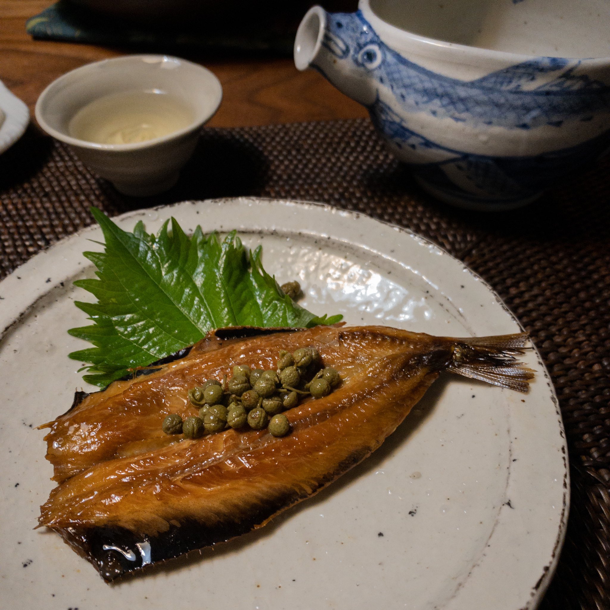 吉川陶器店 銚子軽トラ市が6月28日 日 に再開 入梅いわしが美味しい季節 軽トラ市のテーマは 銚子のいわし 今宵はいわしの干物を軽くスモークし 山椒を添えて いわし干物 石井丸 T Co Ad7camyh7h Twitter