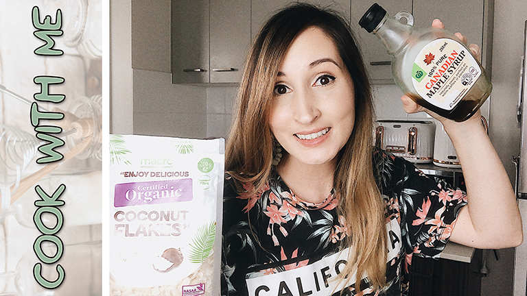 jaydacious_'s tweet photo. I made a yummy 2-ingredient healthy snack recipe that's gluten and dairy free AND vegan!! And it actually tastes amazing...

WATCH: https://t.co/2OZSjo49PI https://t.co/6ozNfBXafk