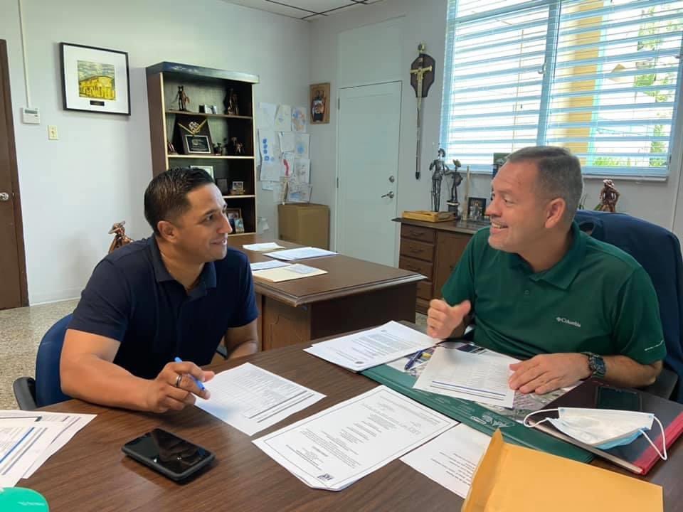 #Orocovis | Reunido con nuestro alcalde Gardy Colón, delineando proyectos que se avecinan. 
#ElCompromisoSigue 
#SomosDistrito26