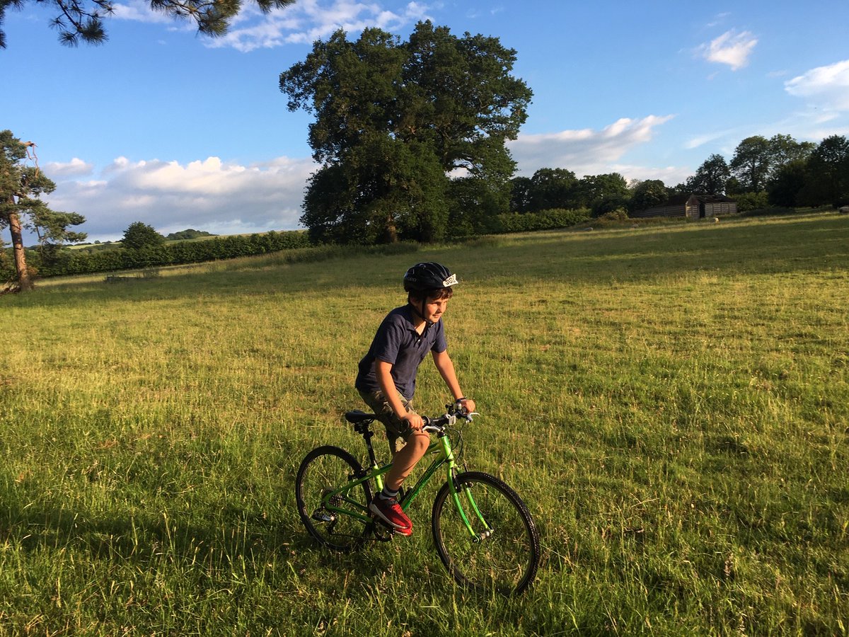 ThorngroveBeech's tweet photo. Go on Beech, you are in the lead by 22km!  What a fantastic effort, keep it up!  #housechallenge https://t.co/wgXgNMHGYL
