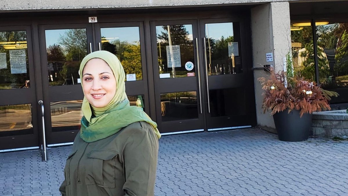 MohawkCollege's tweet image. Best Wishes to the Class of 2020: “Congratulations on successfully completing your courses and all the best as you move forward in the workforce and your career.” - Chris ‘18 - (Manufacturing Engineering Technician - Automation)
#Mohawkgrad