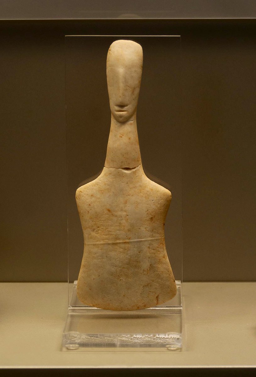 The Early Bronze Age saw the development of a recognizable Cycladic culture at a wide scale. Similar material culture is found across the islands & beyond. Individual islands developed their own idiosyncrasies, highlighted by the range of styles seen in Cycladic figurines! ~el 4/