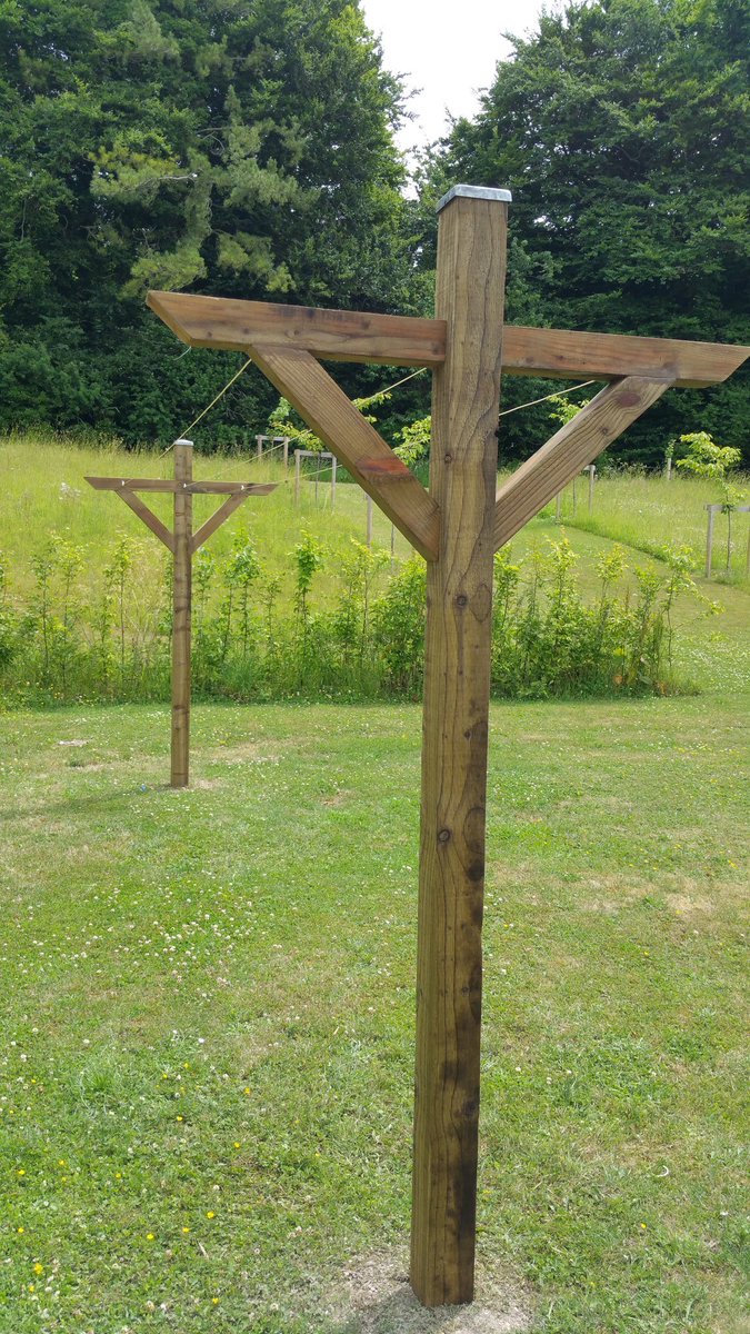 RCRservices's tweet image. Today's work out in the sunshine making these bespoke washing line.
#SomethingDiffarnt 😊😎