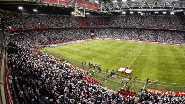 DieKalevan413's tweet photo. Ajax is meer dan voetbal, ik mis de JC Arena! Mijn uitlaatklep, het samenkomen van vrienden met gemeenschappelijke deler, het juichen, de scheldpartijen, de (te)dronken debiel, die ene panna en de oohh die volgt, de opkomst met het clublied, ik mis je JC Arena en dat doet pijn... https://t.co/3C05JOUs5y
