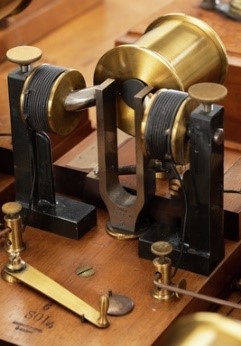 He explored this phenomenon – “timbre” – using this “complete apparatus for the synthesis of sound” which used electro-magnetically-operated tuning forks, amplified by movable brass resonators, and developed his theory of harmonics.