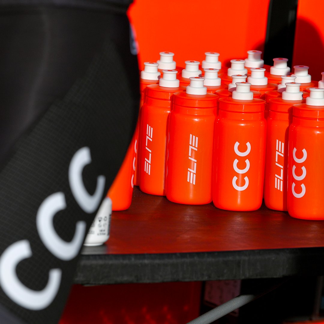 Elite_cycling's tweet photo. The Elite Fly Team isn’t just about being light. It’s about performance. 🔥👊🏾💪
#facetherace #eliteflyteam https://t.co/6S8dbKbVk6