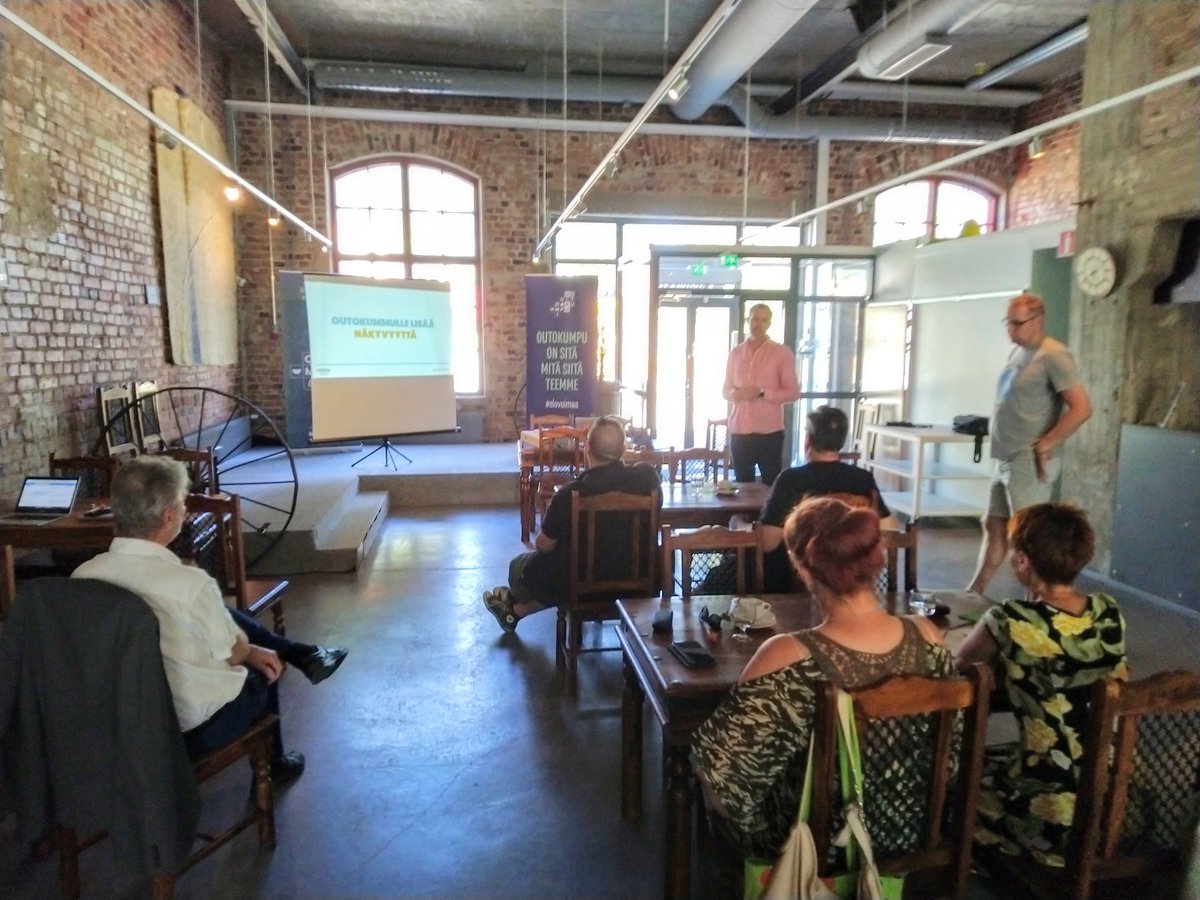 Kaupungin ja sidosryhmien yhteismarkkinoinnin työpajapäivä käynnissä Vanhalla Kaivoksella Rookie Communicationsin <a href="/ArttuKayhko/">Arttu Käyhkö</a>'n ja <a href="/VMoilanen/">Ville Moilanen</a> johdolla.

Erinomaisen hieno ja tärkeä projekti: hyvää viestiä Outokummusta maailmalle #yhdessä! 👍

#Outokumpu #Viestintä #OneOkuFitsAll