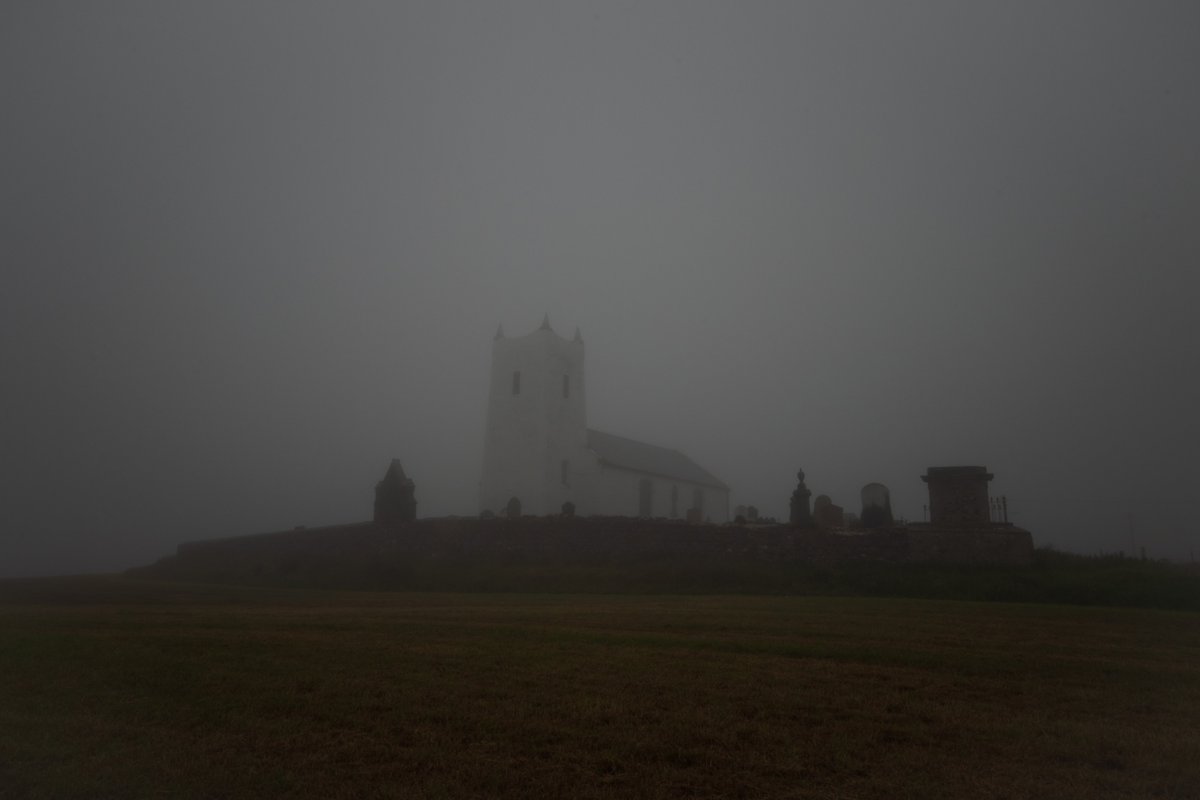 BC_Tweeting's tweet photo. Another misty morning on the #NorthCoast :)
#Balintoy #GiantsCauseway https://t.co/Kzt31cobQM