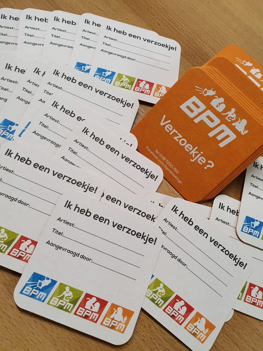 || VERZOEKJES? ||
Wil je jullie gasten verzoekjes laten aanvragen tijdens de feestavond? Dat kan natuurlijk! DJ op je bruiloft kan deze handige verzoekviltjes meenemen naar jullie feest :-). 
#djopjebruiloft #verrzoekjes #hotornot #dj #feest