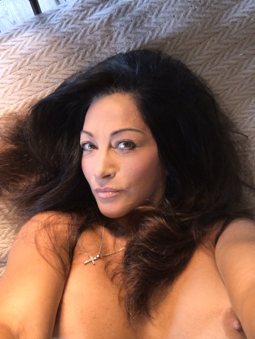 Good morning my darlings I hope your all well. I have just logged on to https://t.co/0cxTWDmsFz and https://t