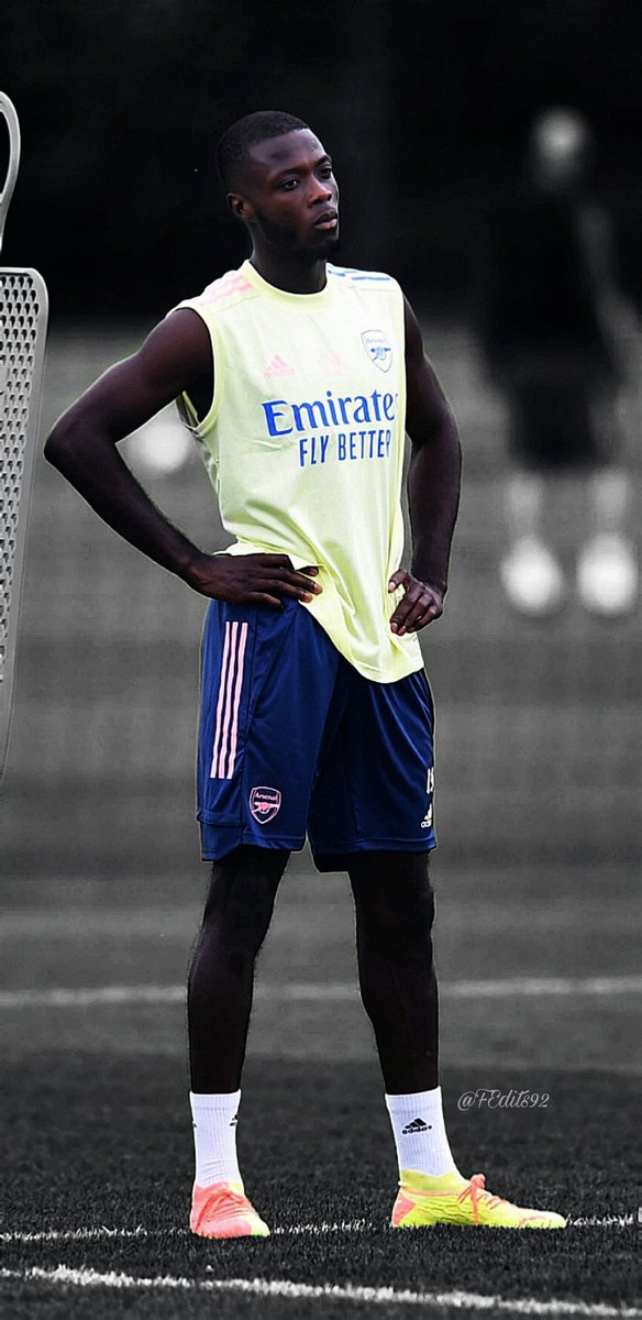 AJxBFC's tweet photo. ᴀᴜʙᴀ × ᴏᴢɪʟ × ᴘᴇᴘᴇ × ʙᴇʟʟᴇʀɪɴ 🔴⚪
#AFC #Arsenal @Arsenal https://t.co/mtOPWghVrd
