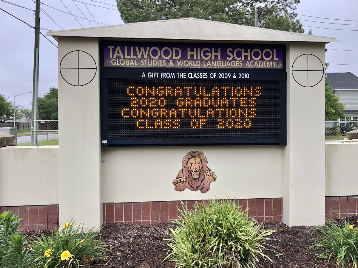 TallwoodLions's tweet photo. Happy Graduation Day Lions! 🦁🎓 @twoodhs20 #VBCPSGrad2020 https://t.co/CehGAqLrj5