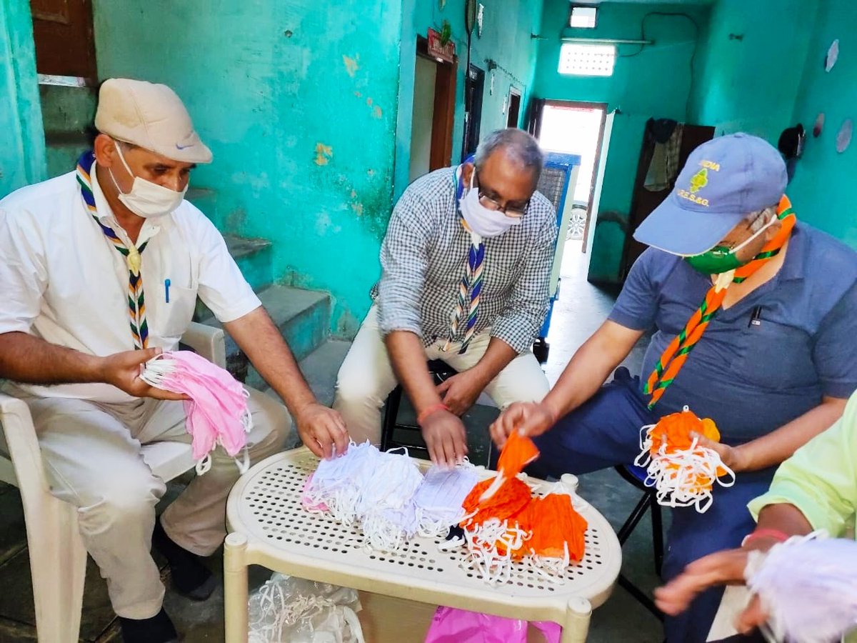 scoutingbytes's tweet photo. Udaan_the_wings_of_hope ⚜️
Group B- Health & Well being
#Challenge 10 - Mask Making
#udaanbsg #bsgindia #mop
#maskbank #CoronaWarriors
#FightingAgainstCorona
Nrbsg Delhi Distt
@bsgnhq @rkkaushik2012 @scoutsandydawla @mehra_kumud @ParbatRuby
@MohinderVerma11 https://t.co/yLHd6NFHHX
