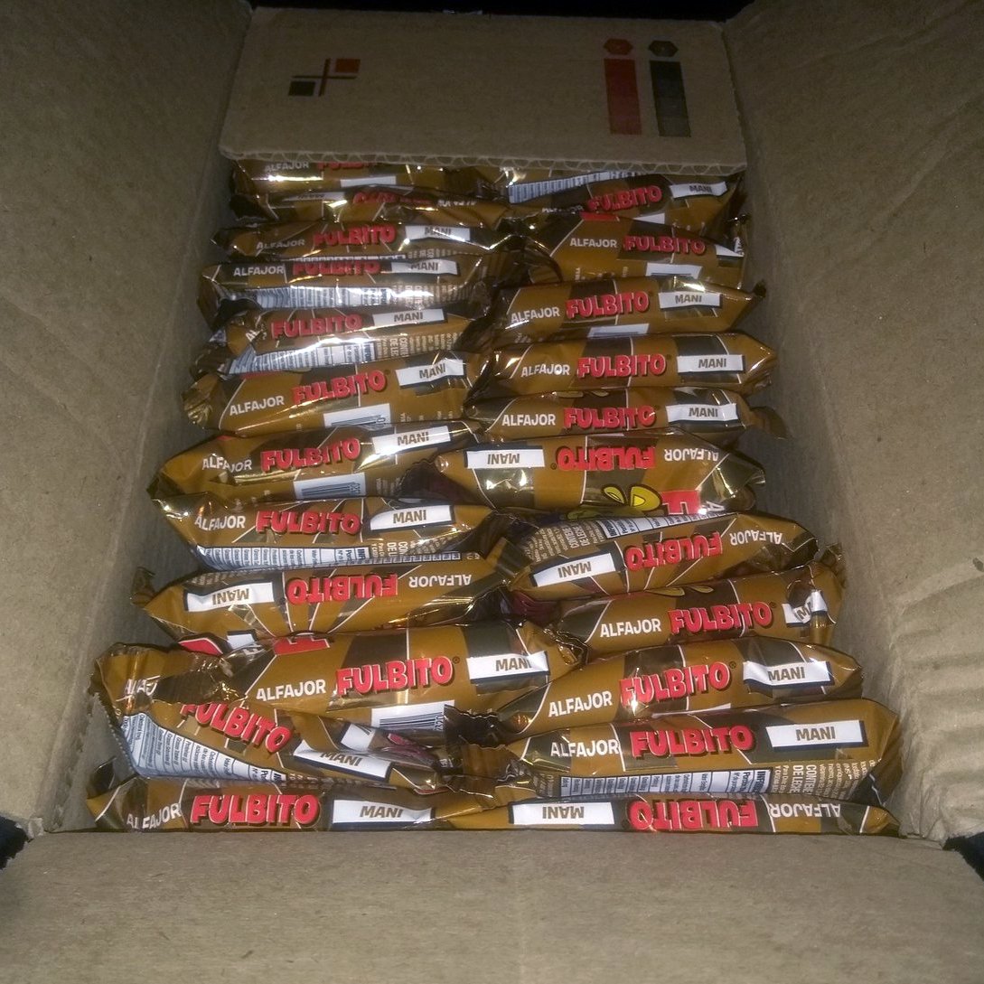 alfajorperdido's tweet image. Sorteamos 3000 alfajores Fulbito de maní entre los que retwiteen esto. Envíos a todo el país