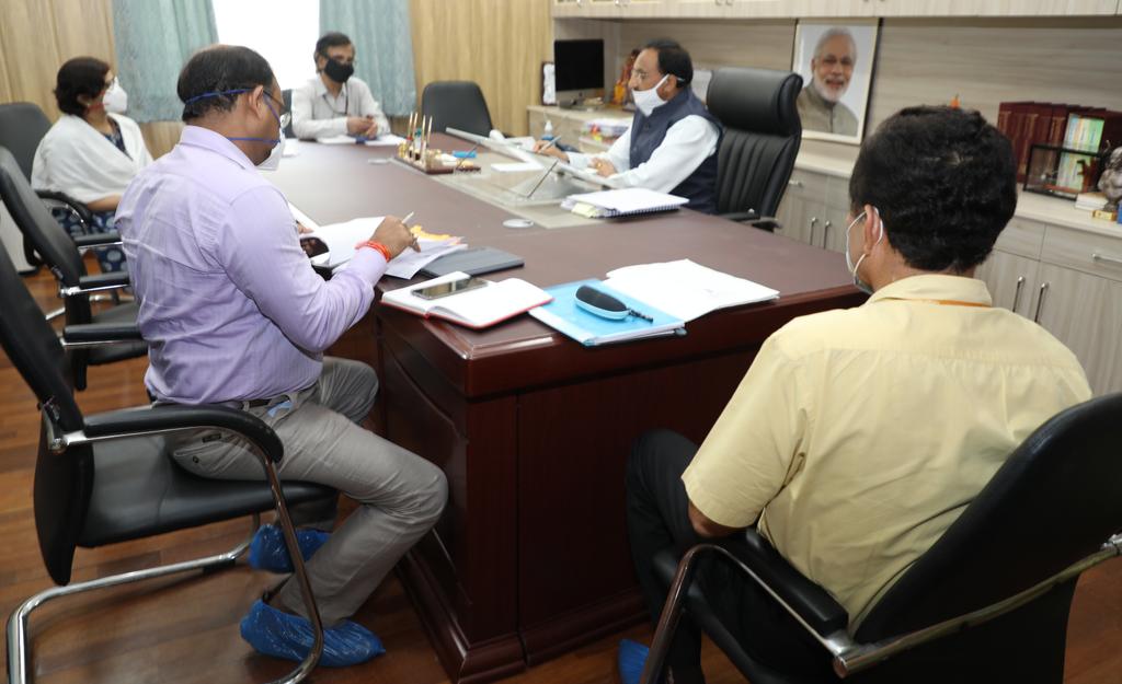 DrRPNishank's tweet image. Reviewed the functioning of NITs, primarily of 10 new NITs established in 2010. The union cabinet has approved an additional 1800 crore for NITs in the year 2019-20. Works related to NIT Sumadi, Uttarakhand were also discussed in the meeting.