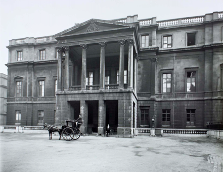 He bought Stafford House in St James’s, renamed it Lancaster House and bequeathed it to Londoners - the  @MuseumOfLondon was housed there for many years