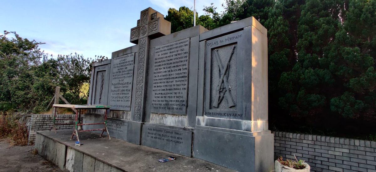CrossbarryCAG's tweet photo. #crossbarryambush monument before and after recent renovations. https://t.co/aZsrkeaaLH