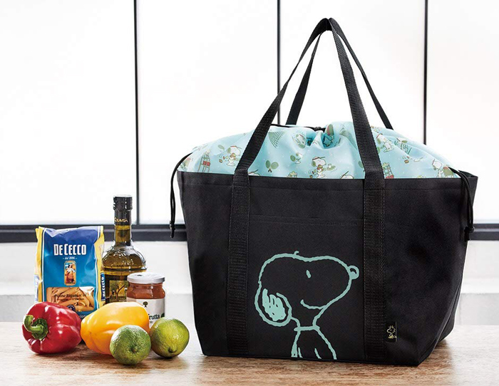雑誌付録ダイアリー No Twitter Snoopy レジカゴサイズのbigショッピングバッグ Book 便利なスヌーピーのレジカゴバッグ 巾着部分はpeanutsのキャラクターたちがテニスを楽しむ総柄です 雑誌付録紹介ブログ T Co 14ahvukrdm Snoopy スヌーピー