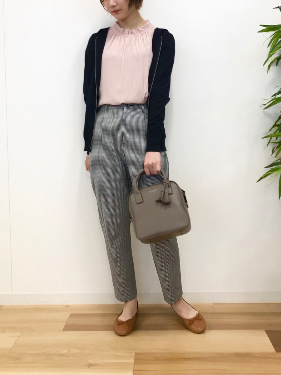 マッキントッシュ フィロソフィー Pa Twitter Women 3days 着回しコーデ 着回しアイテム ニットパーカー T Co 6juabmmxkf 着心地 使いまわし抜群のニットパーカーを着回し オフィスカジュアルコーデにプラス 冷房の効いたオフィスでさらっと羽織れる