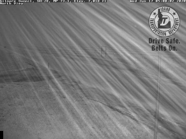 NWSMissoula's tweet photo. Snowing over #GilmoreSummit in Lemhi county this morning. #IDwx https://t.co/NQTfziGWm4