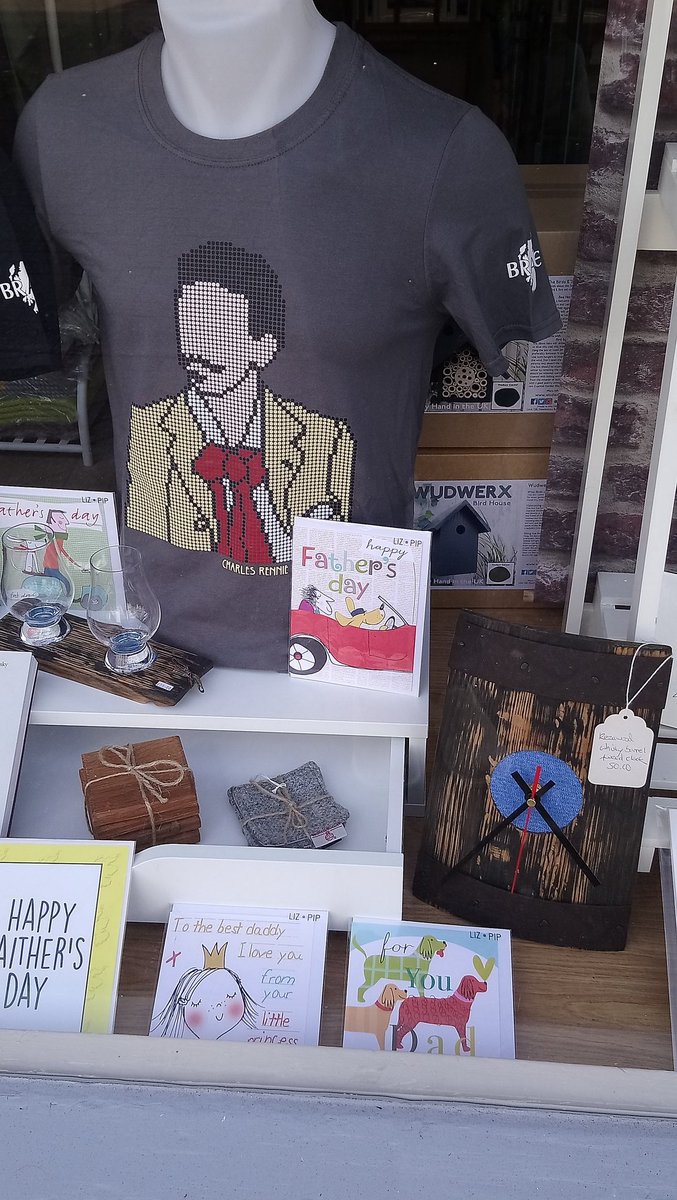 elbagallery's tweet photo. #Fathersday is this weekend Sun 21st June.. We have lots of #fathersdaygifts #clickandcollect order online https://t.co/SQvInZRQ5P #shoplocalonline #Milngavie #digitalhighstreet #savelocal #shopindie #scottishgiftshop https://t.co/moV10WesKB