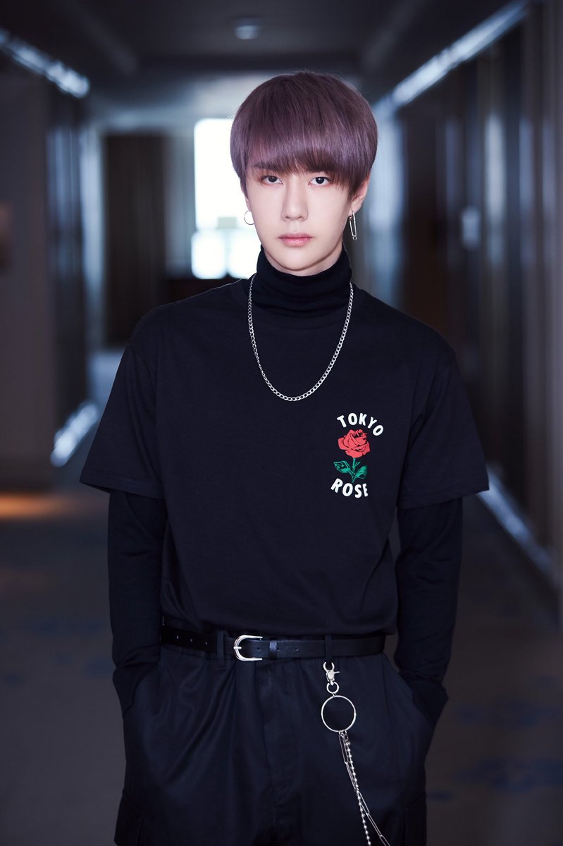 180421 Episode 1 [Look 1] - Introductory Dance