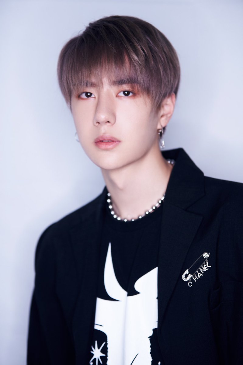 180421 Episode 1 [Look 2]