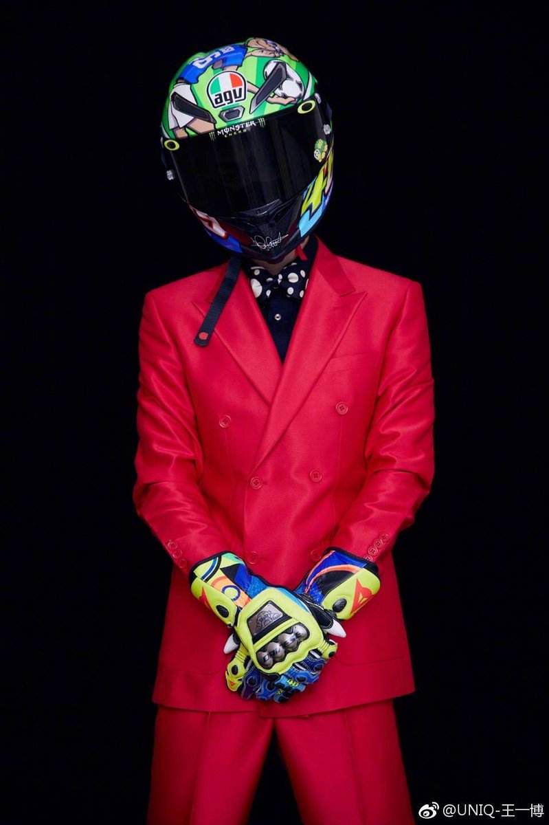 180609 Episode 8 [Look 4]