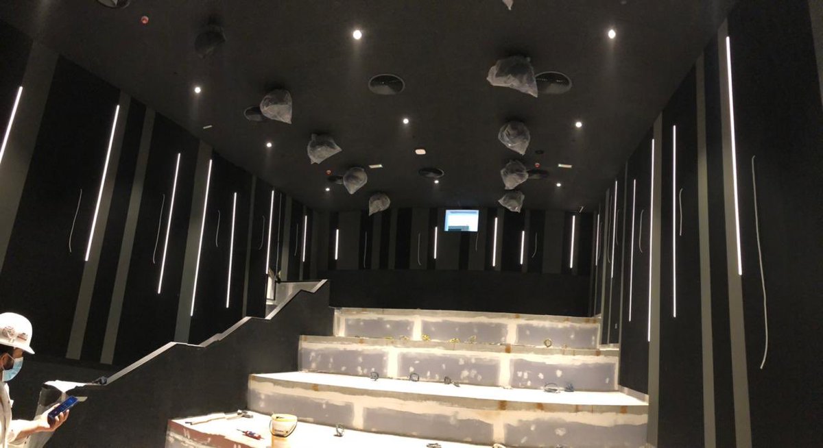Still under construction but has to be one of the smartest,  cleanest looking auditoria I’ve seen. Has a  real cool,  sleek feel,  all in black with the white strip lighting ..... destination TBC 😎 looks great!