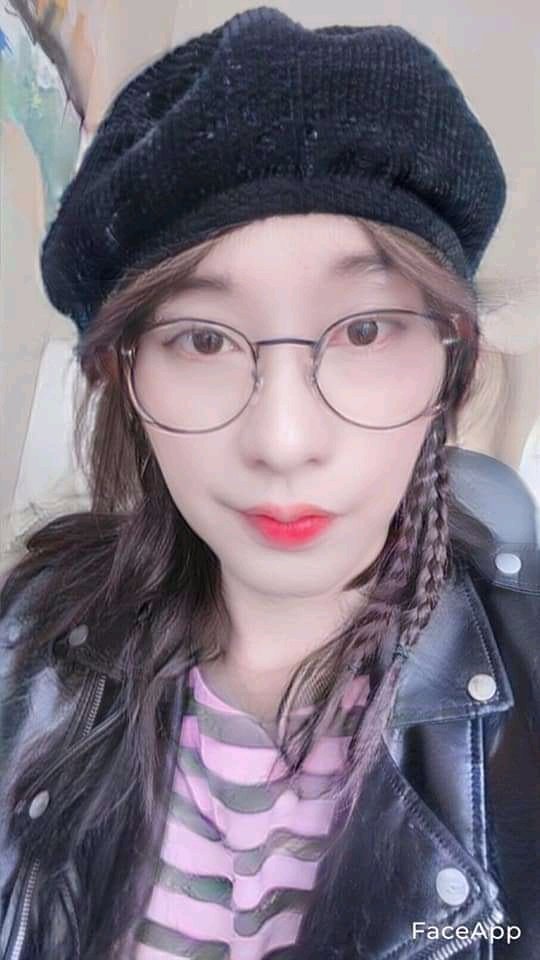 forphp_'s tweet image. 2NE1 IS BACK!!!

@rhadz_ as Minzy
@_Rentao as Dara
@JPsoliva as Bom
@joxstyles as CL

QUEEN FOREVER😔🤘
#PHPMusic @_PHPmusic
#PHP_PowerTripEp3