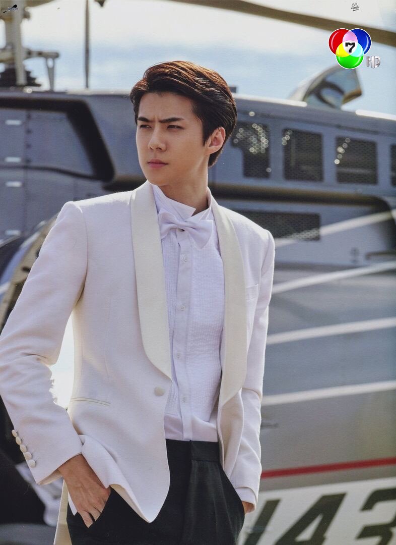 fluffyboobi's tweet photo. หล่อขนาดนี้ฉลองภักดีวิจิตรต้องเรียกตัวแล้วป่ะ55555555555555555555 https://t.co/3vAYzYgti4