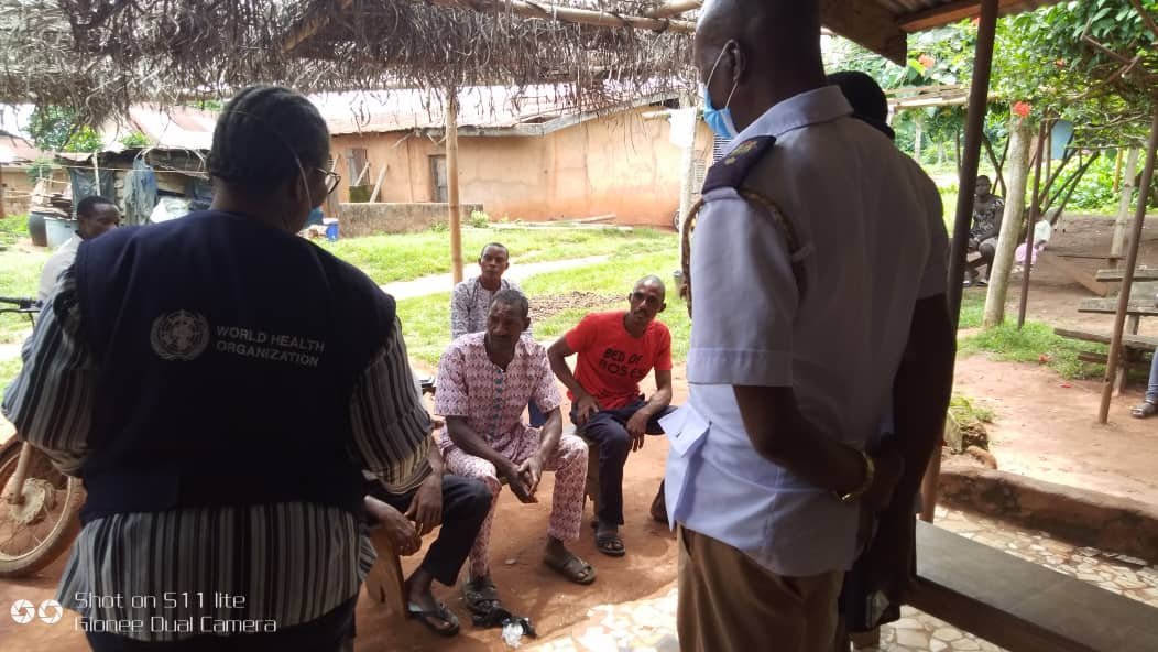action_edo's tweet photo. #LassaFeverPreventionAndControl.
@WHO supports #LGA team in an #Advocacy visit to Community leaders of an #hotspot in Uhunmwonde LGA on #Deratarization. 
Leaders glad about the innovation and set to mobilize members for the activity.
#VectorControl for a #lassafree environment. https://t.co/IEogHFXKej