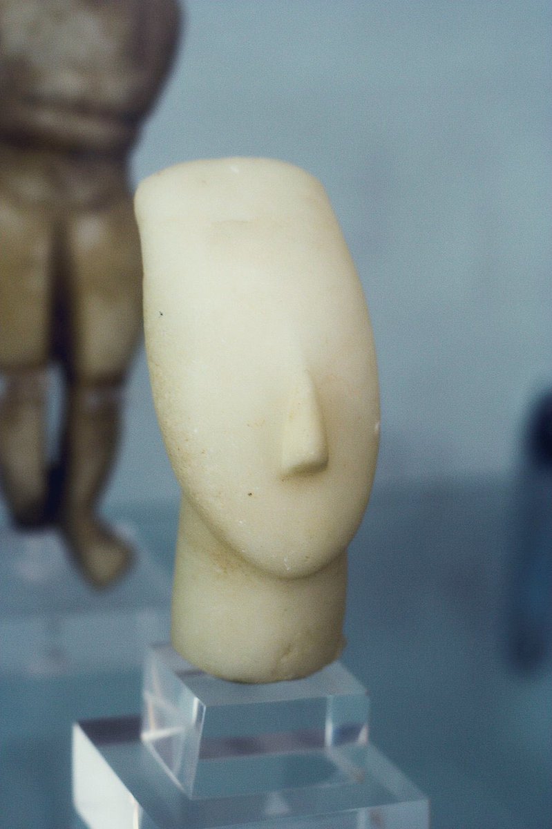 How did we go from the marble figurines of prehistory to the familiar facades of Cycladic villages today?It’s day 3 of  @Tweetistorian on Naxos with  @LevineRx, which means it’s time for a history of the Cyclades in 9 tweets!.. #archaeology  #ClassicsTwitter  #greece  #History