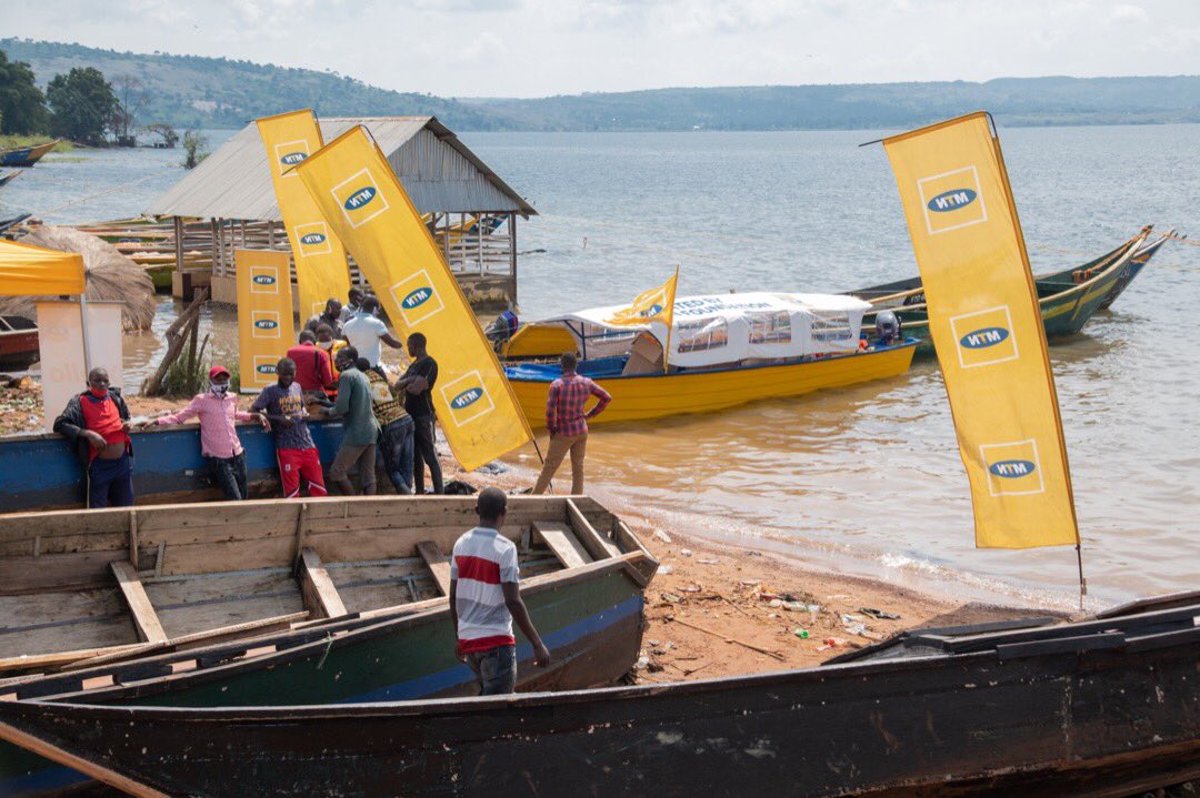 theslayking's tweet photo. Because of the rising health concerns brought about by the #COVID19UG pandemic, There was need for the boat to facilitate health emergencies in Buvuma and Buikwe Districts wc are served by Kiyindi Landing site.
#MTNFoundation #DoGoodUg https://t.co/lTN1aztANU