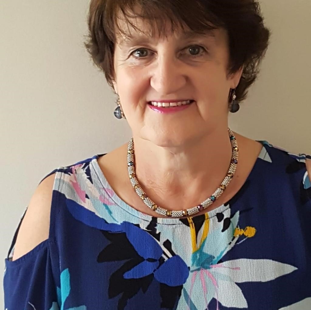 wfcouncil's tweet photo. This #SharedLivesWeek2020 we want to thank our great carers who open their homes to vulnerable residents & support them in a family setting.π€
Like Catherine, who has created an amazing relationship with the young person she supports. Read more about itπ https://t.co/TNW0C0kJmS https://t.co/oNn72JCsn4
