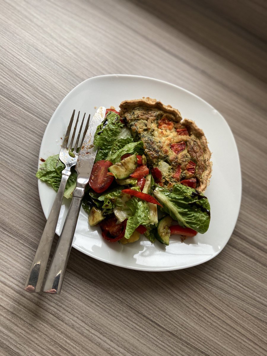 cfsandmee's tweet photo. Day 7 - no matter how healthy I have tried to be exhaustion has kept up at a similar pace and got worse today. Rest doesn’t help, day off tomorrow defo feet up and chocolate time #cfsdiary #cfsjourney #cfslife #chronicfatigue #cfsme #MECFS #Fibromyalgia https://t.co/CybPzwMxy2