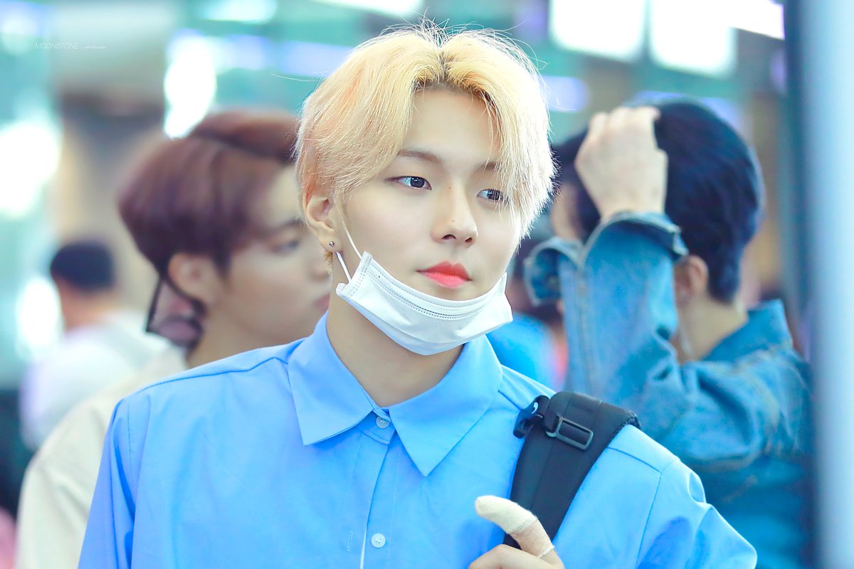 moonstone990618's tweet photo. 🎂HAPPY BIRTHDAY🎂 해피탱데이 🎂 

우리 태영이 22번째 생일 추카해💕

#HAPPY_TAEYOUNGDAY #태영한_태영이의생일

#태영 #TAEYOUNG #세븐어클락 #SEVENOCLOCK #7OC https://t.co/LU7D2JwZ9O