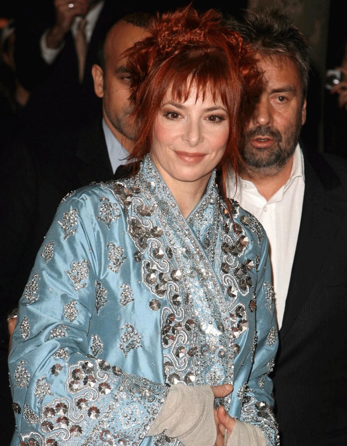 Mylène Farmer as Nappes de table : a thread