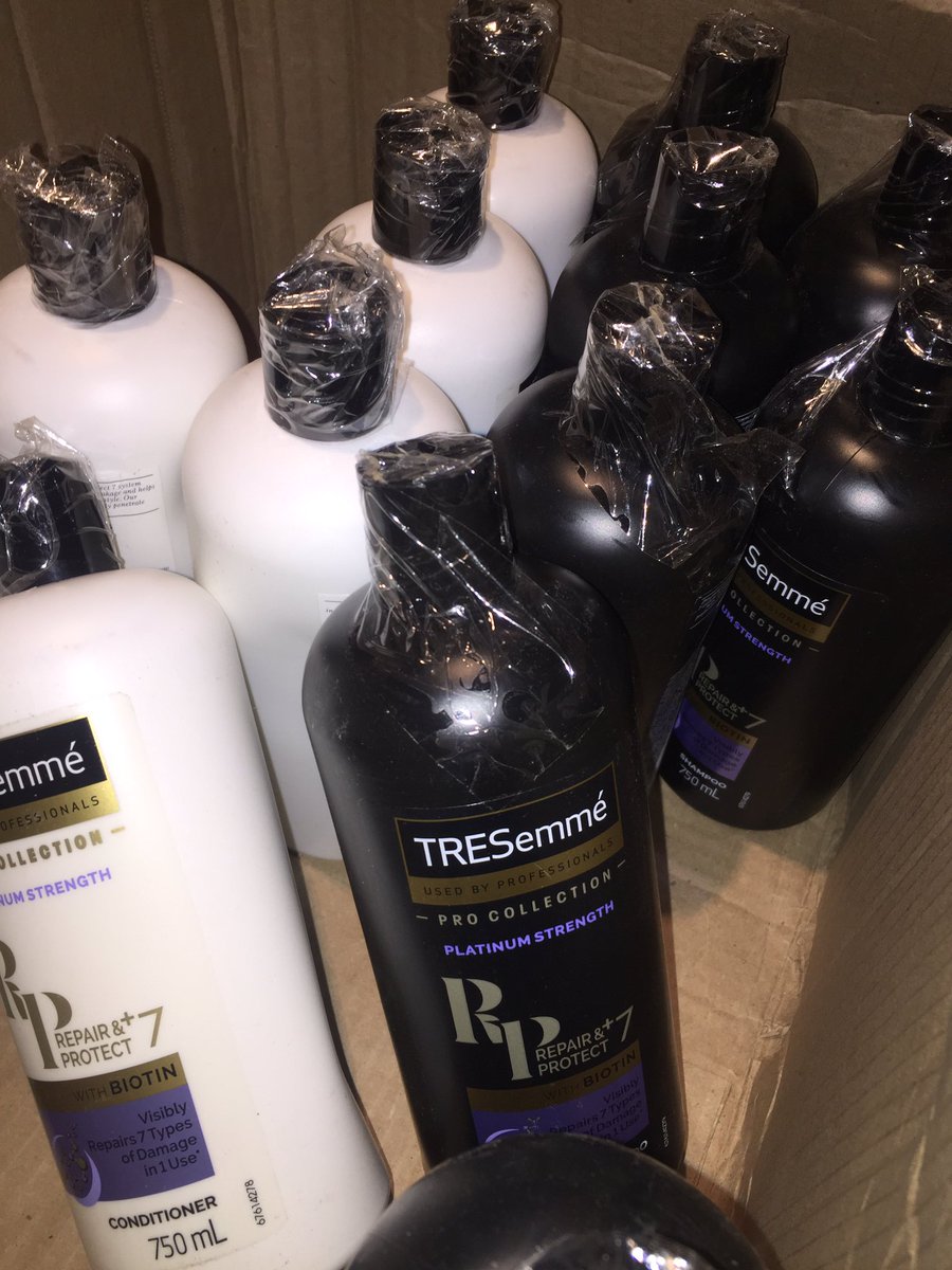 zodzfluf's tweet photo. Thank you @rubybox_beauty my Tressemmesa has arrived can’t wait to try it 
#rubybox #rubyboxtresemme #TRESemmesa #BeAboutStyle https://t.co/e4fvYwjeEd